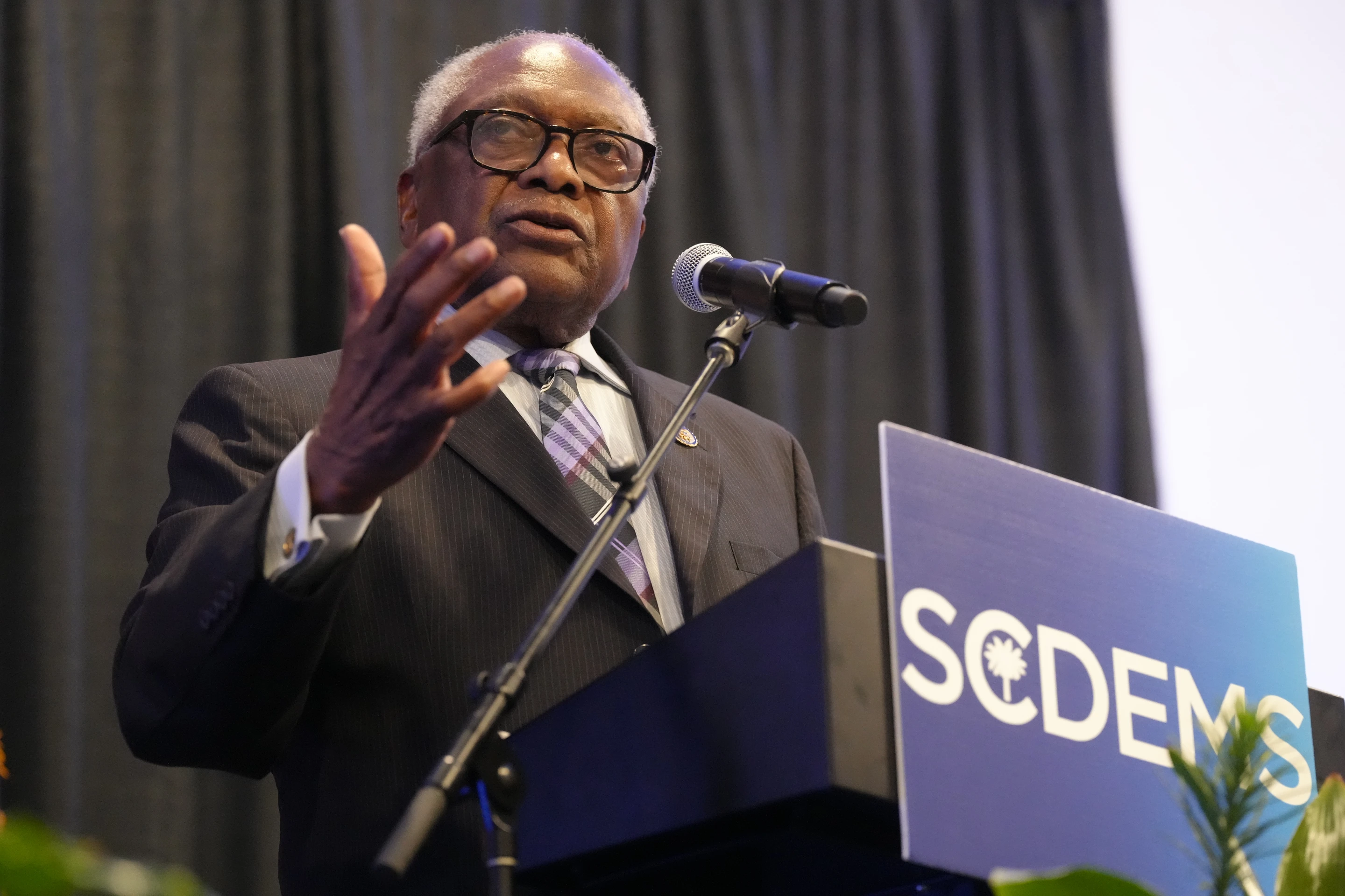 Democrats to Finalize Their 2028 Presidential Nominating Calendar Led by More Diverse States