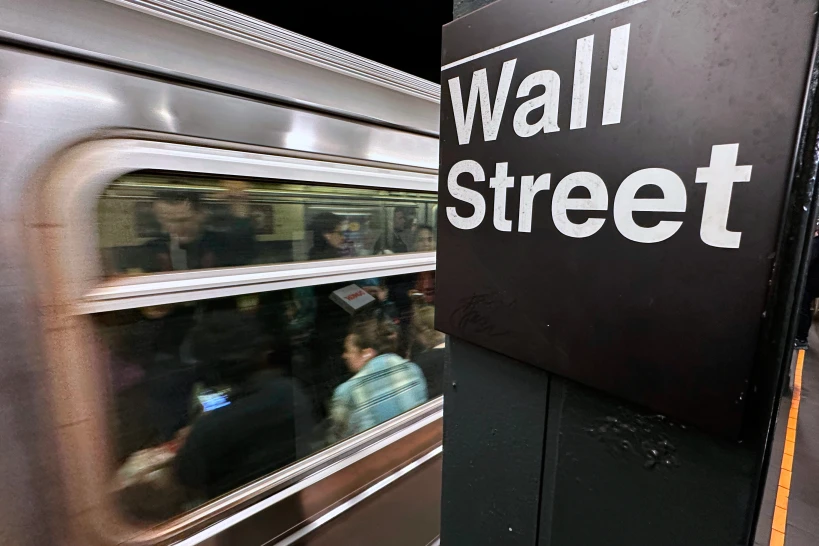 Stocks Drift on Wall Street and Crude Oil Prices Drop as Mideast Tensions Cool